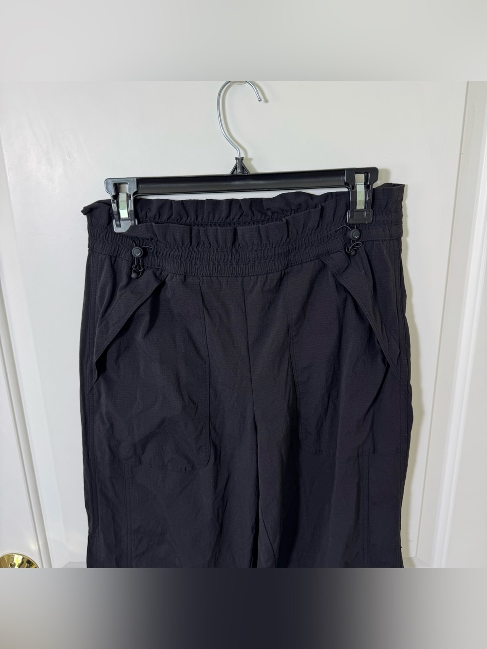Athleta Trekkie High Rise Parachute Pant 6 - Picture 5 of 10